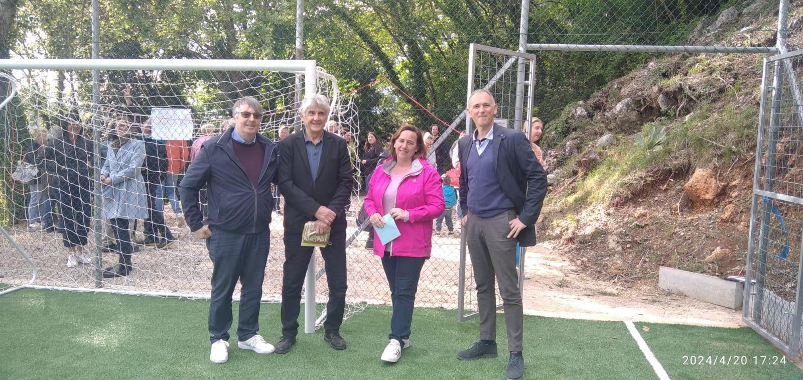 Copertina per Il parco di San Mauro ripulito dai cittadini, nuovi spazi per giochi e sport
