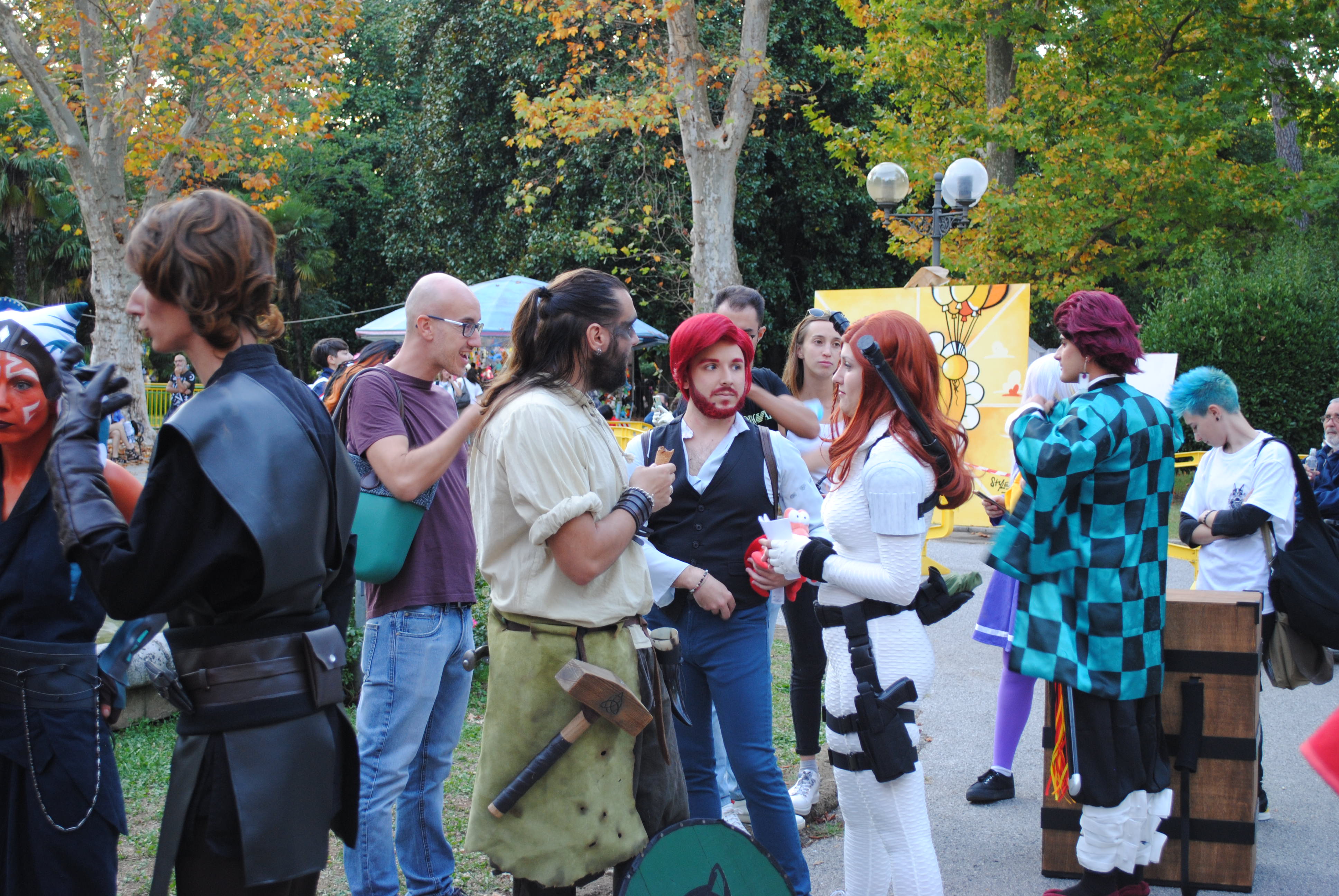 Copertina per La magia dei cosplay invade Gorizia, i costumi più belli protagonisti ai Giardini