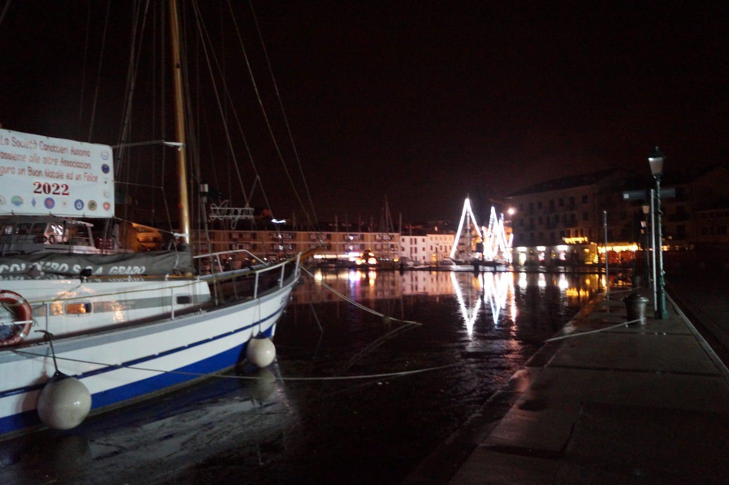 Maltempo sul Fvg, notte di acqua alta nel porto di Grado