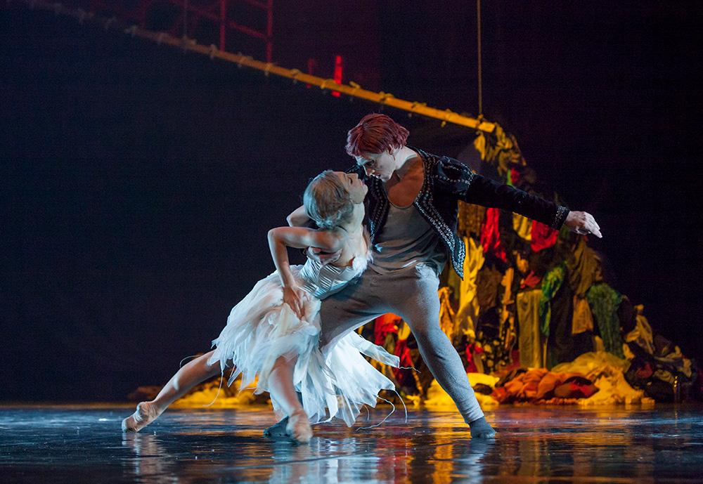 Copertina per Il Lago dei Cigni apre il 2024 del Verdi, Balletto di Roma sul palco a Gorizia