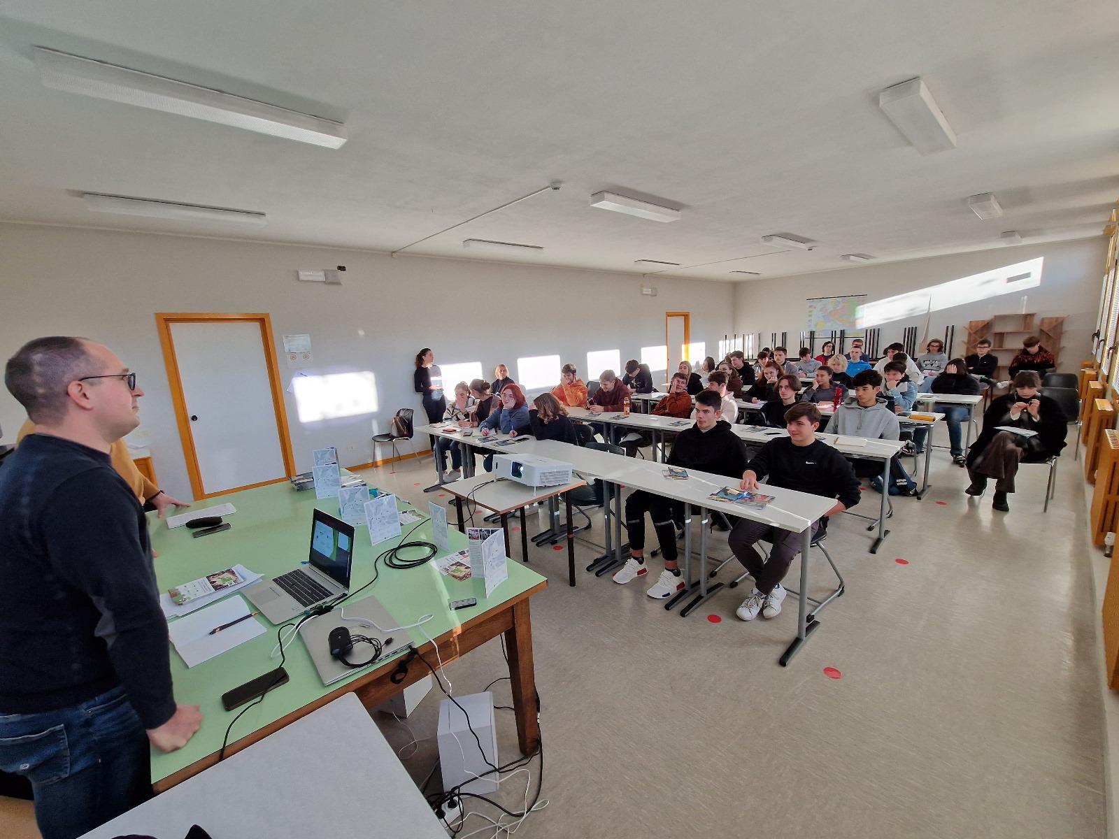 Gorizia, consulenti del lavoro a scuola per parlare di legalità con i ragazzi