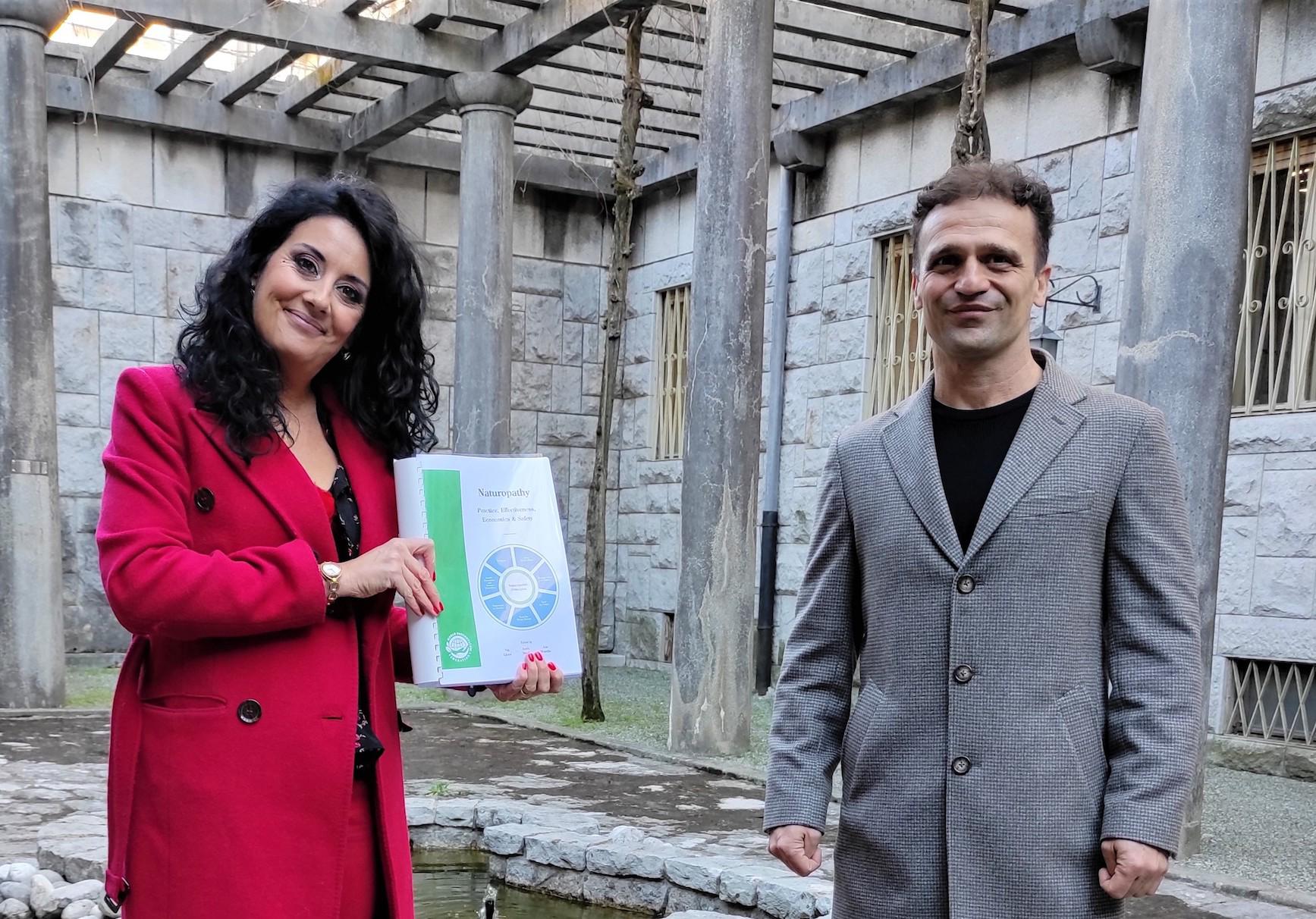 Copertina per Naturopati a Nova Gorica, il congresso sloveno di medicina alternativa