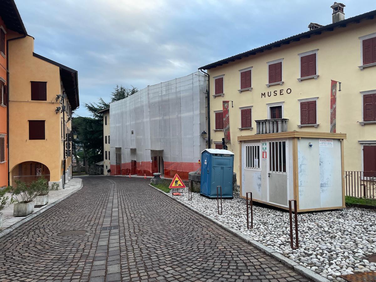 Copertina per Cantiere nei Musei di Borgo Castello a Gorizia, sedi chiuse fino al 2025