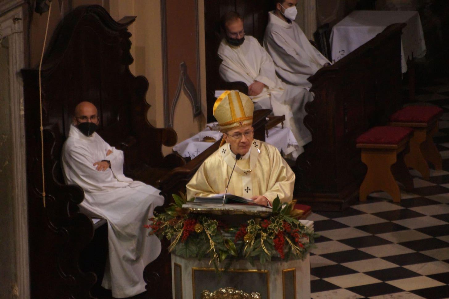 Immagine per L'arcivescovo di Gorizia saluta il 2021: «Accettiamo il tempo trascorso»