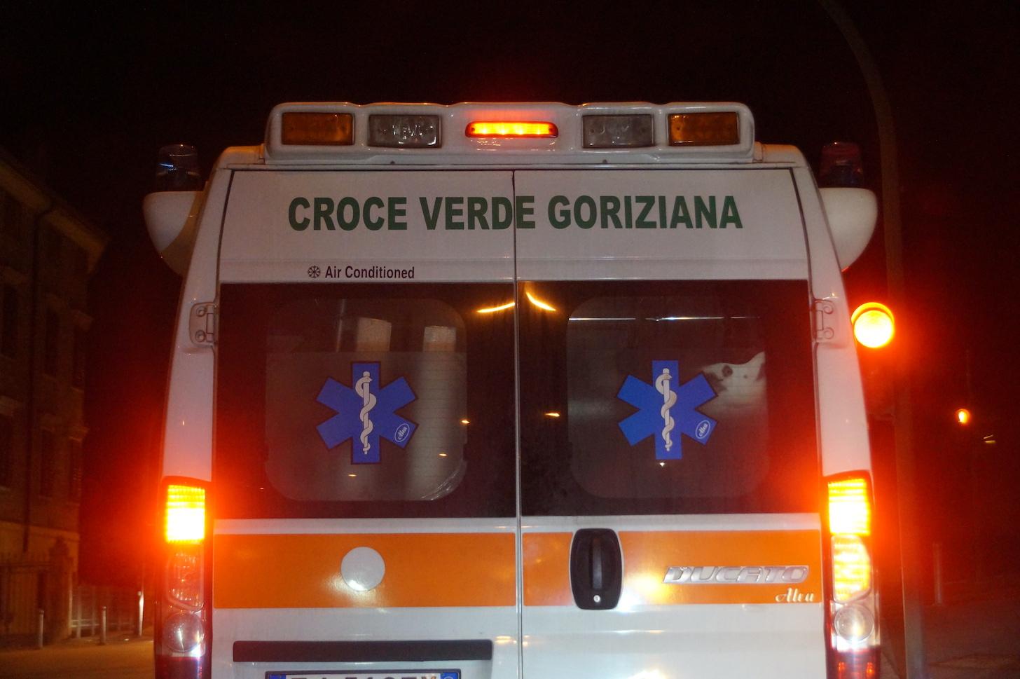 Gambe schiacciate dal marmo, incidente sul lavoro a Cervignano