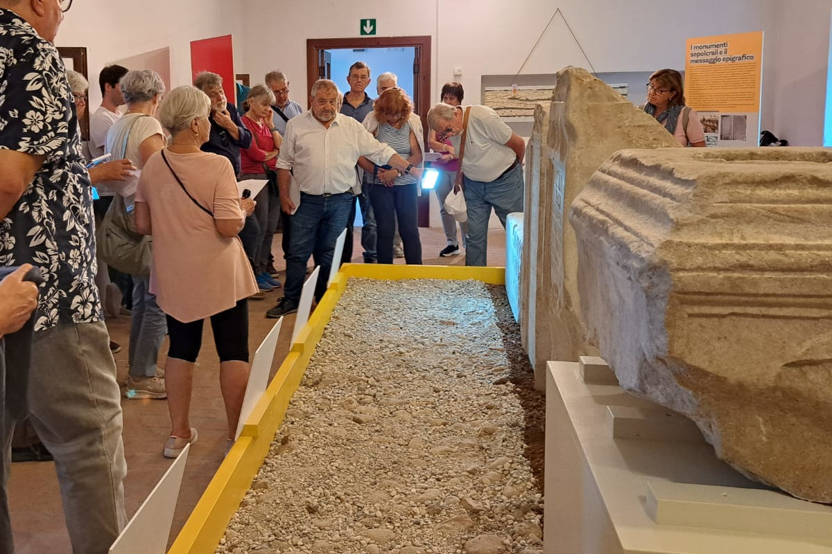 Immagine per Riapre la mostra Percorsi di pietra, Farra riscopre il suo antico ponte 