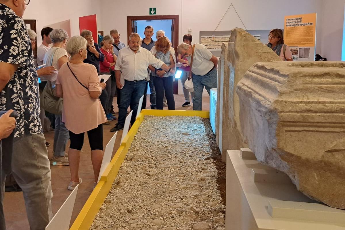 Copertina per Riapre la mostra Percorsi di pietra, Farra riscopre il suo antico ponte