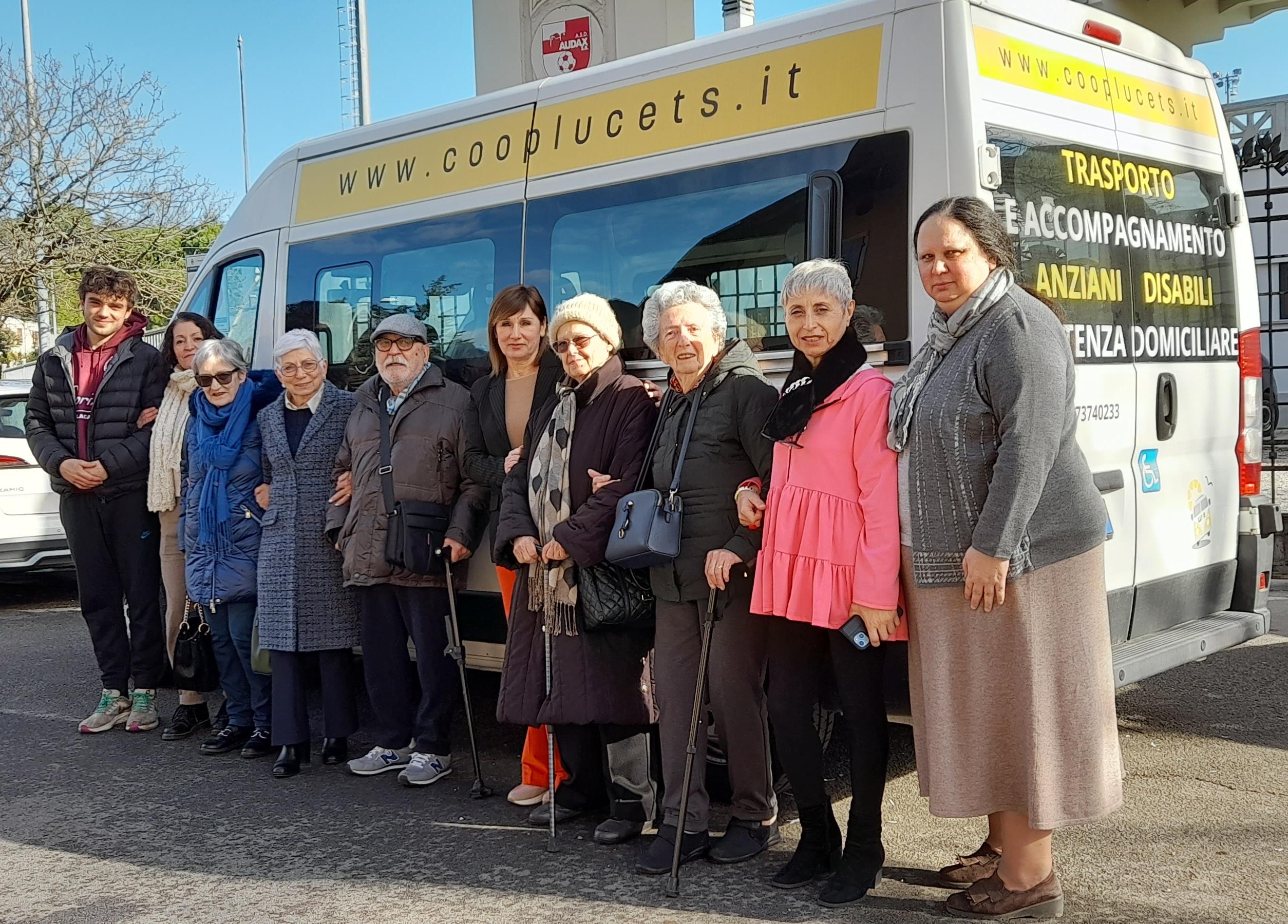 Copertina per Arriva il trasporto del Comune per aiutare anziani e disabili, il servizio a Gorizia