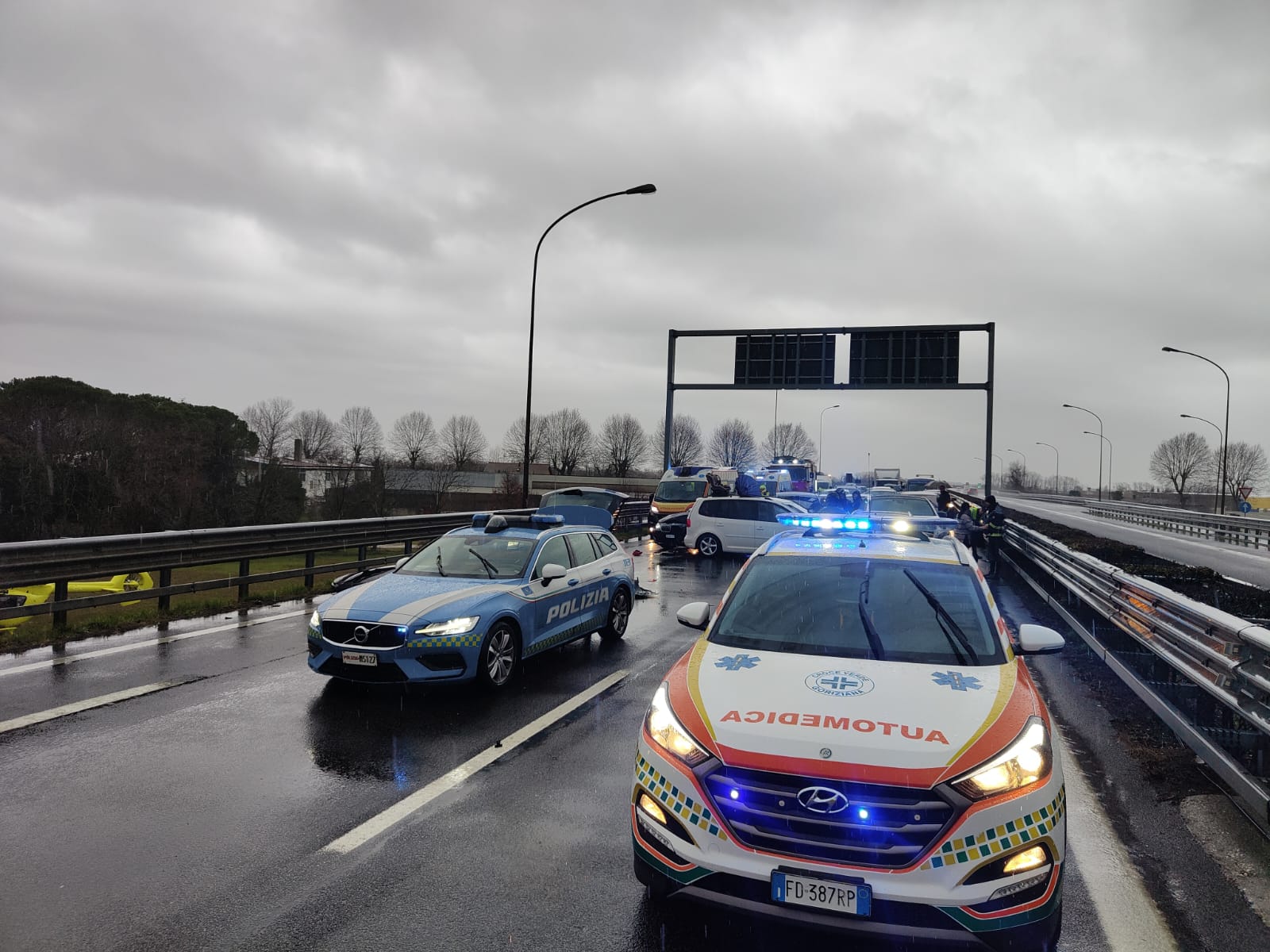 Lunga coda di traffico in A4, grosso incidente tra Villesse e Palmanova