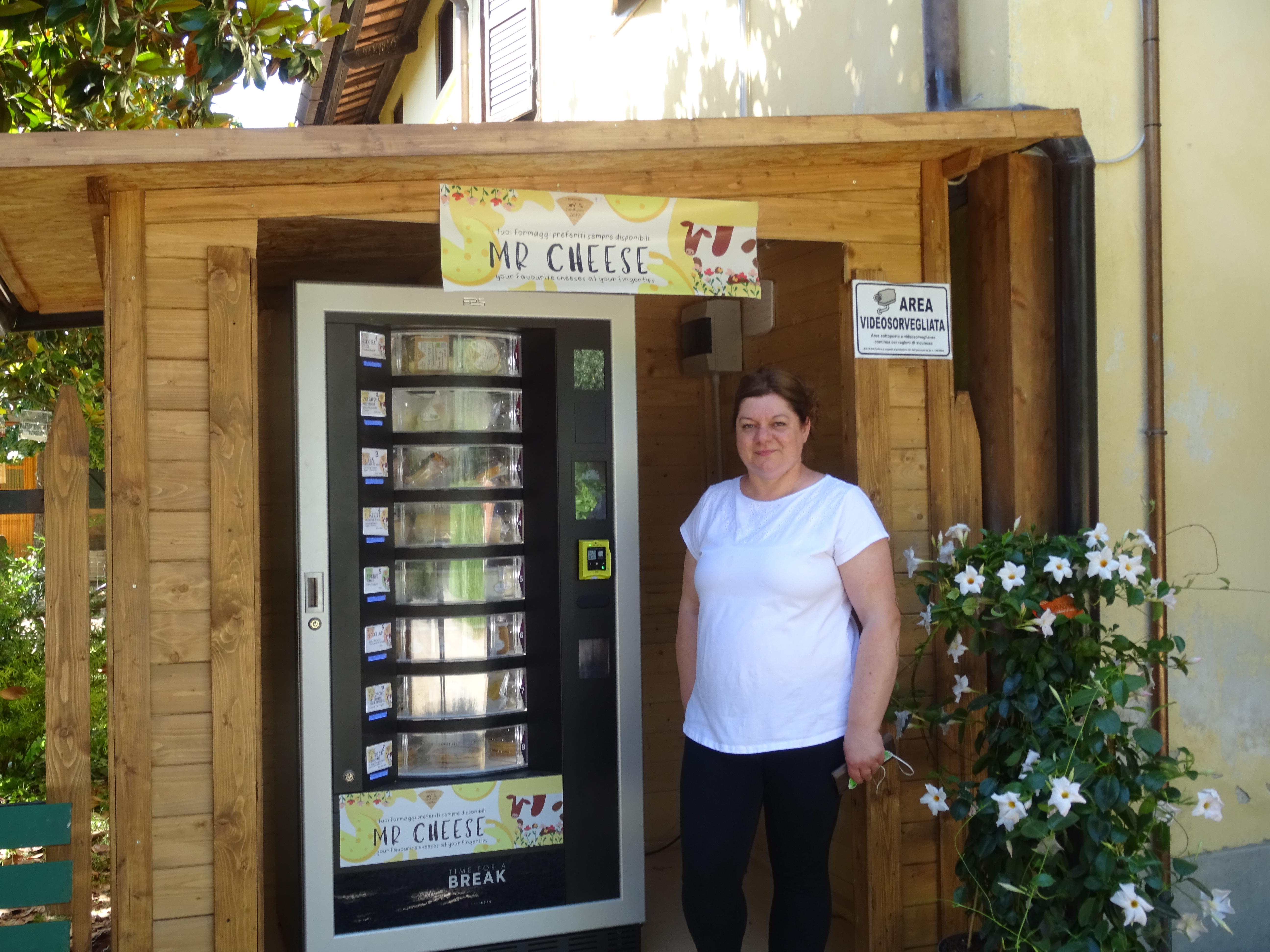 Un distributore automatico di formaggio, idea nata in un'azienda a Borgnano