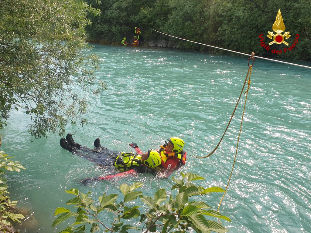 Pronti a salvare vite anche nell'Isonzo, vigili del fuoco in azione a Sagrado