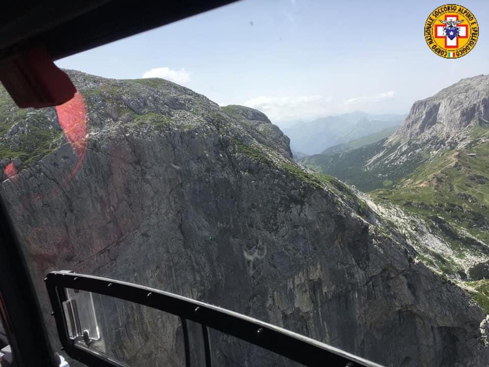 Copertina per Precipita in montagna per 20 metri, ferito ragazzo di Monfalcone