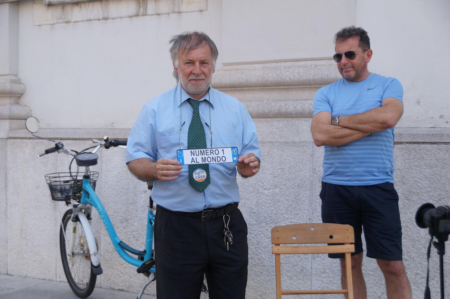 Copertina per Zotti lascia carta bianca al ballottaggio: «Noi al mare, vincerà Fasiolo»