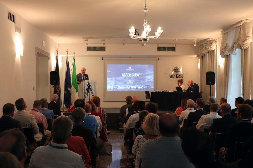 Copertina per Il commercio di Trieste si ritrova in Villa Russiz, «al centro della nuova Europa»