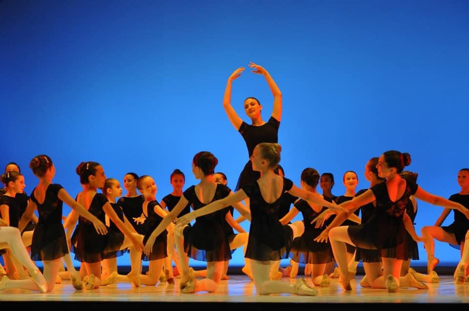Copertina per Ecco la Festa della danza, Giselle porta oltre cento ballerini al Verdi di Gorizia
