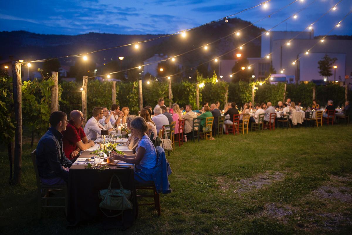 Immagine per A cena in mezzo alle vigne, le serate sotto le stelle iniziano da Cormons