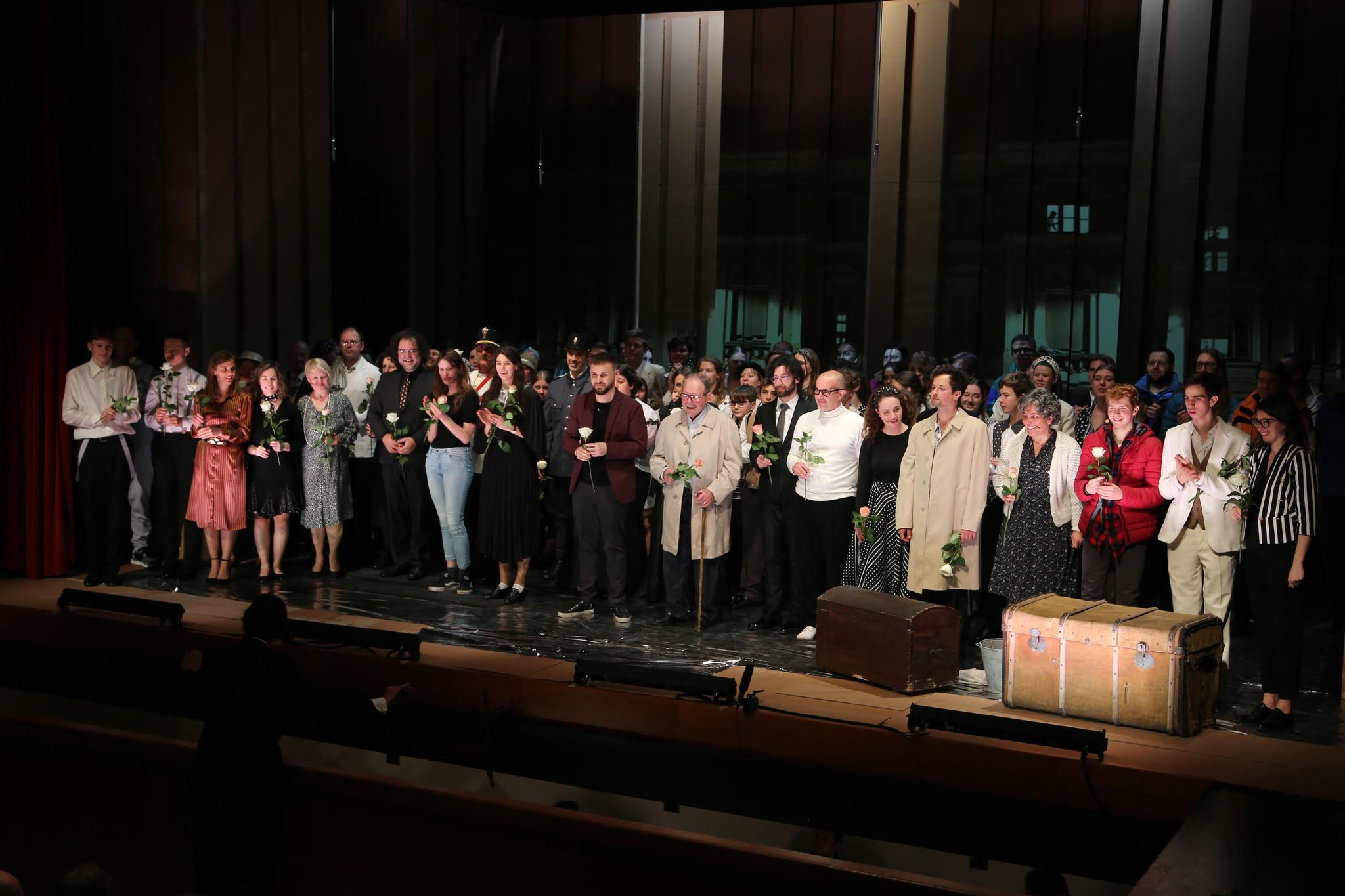 Copertina per Il grande musical sulla storia di Gorizia ritorna in scena, show con 200 persone