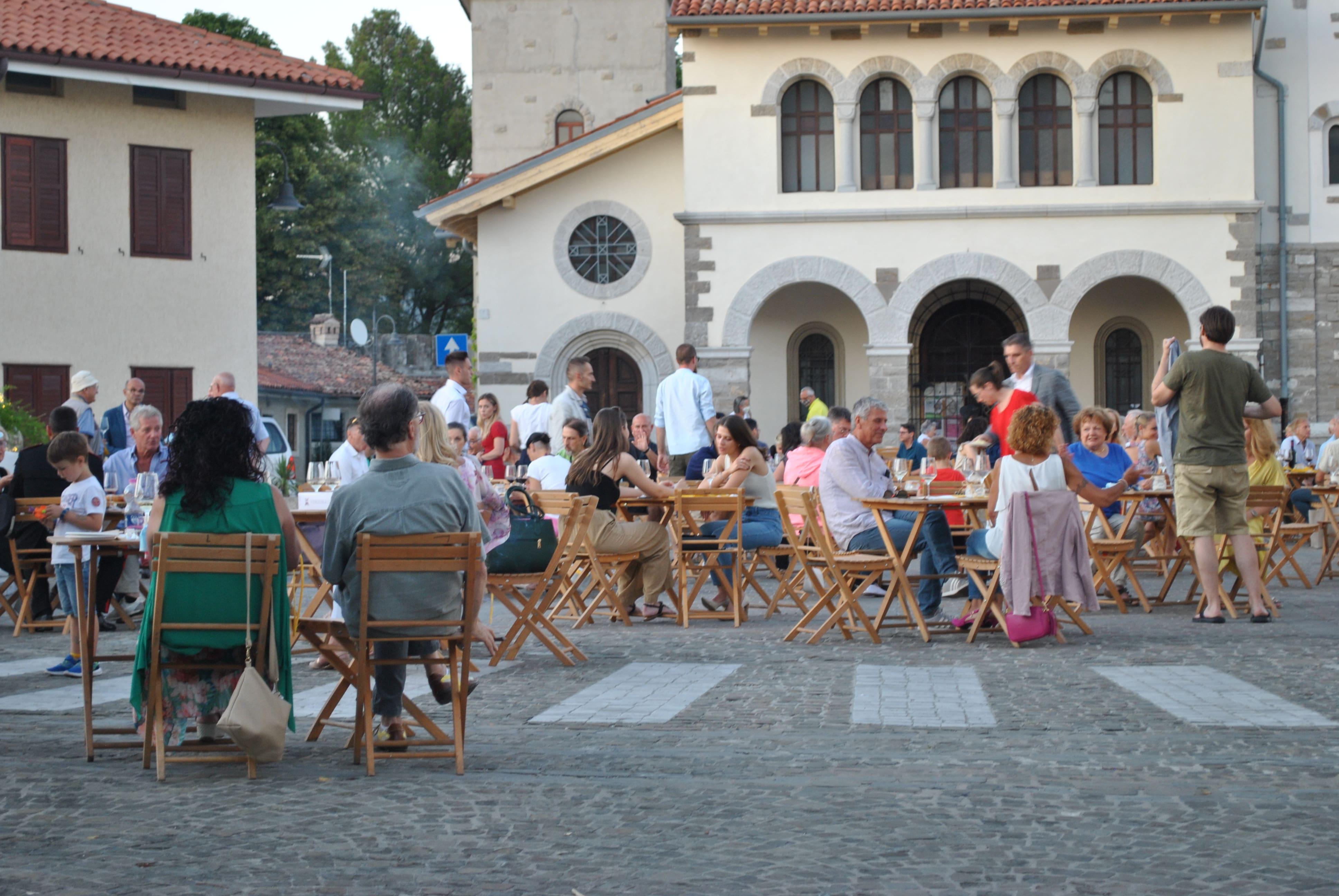 Likof riporta cantine e gusto in piazza, due giorni a San Floriano del Collio