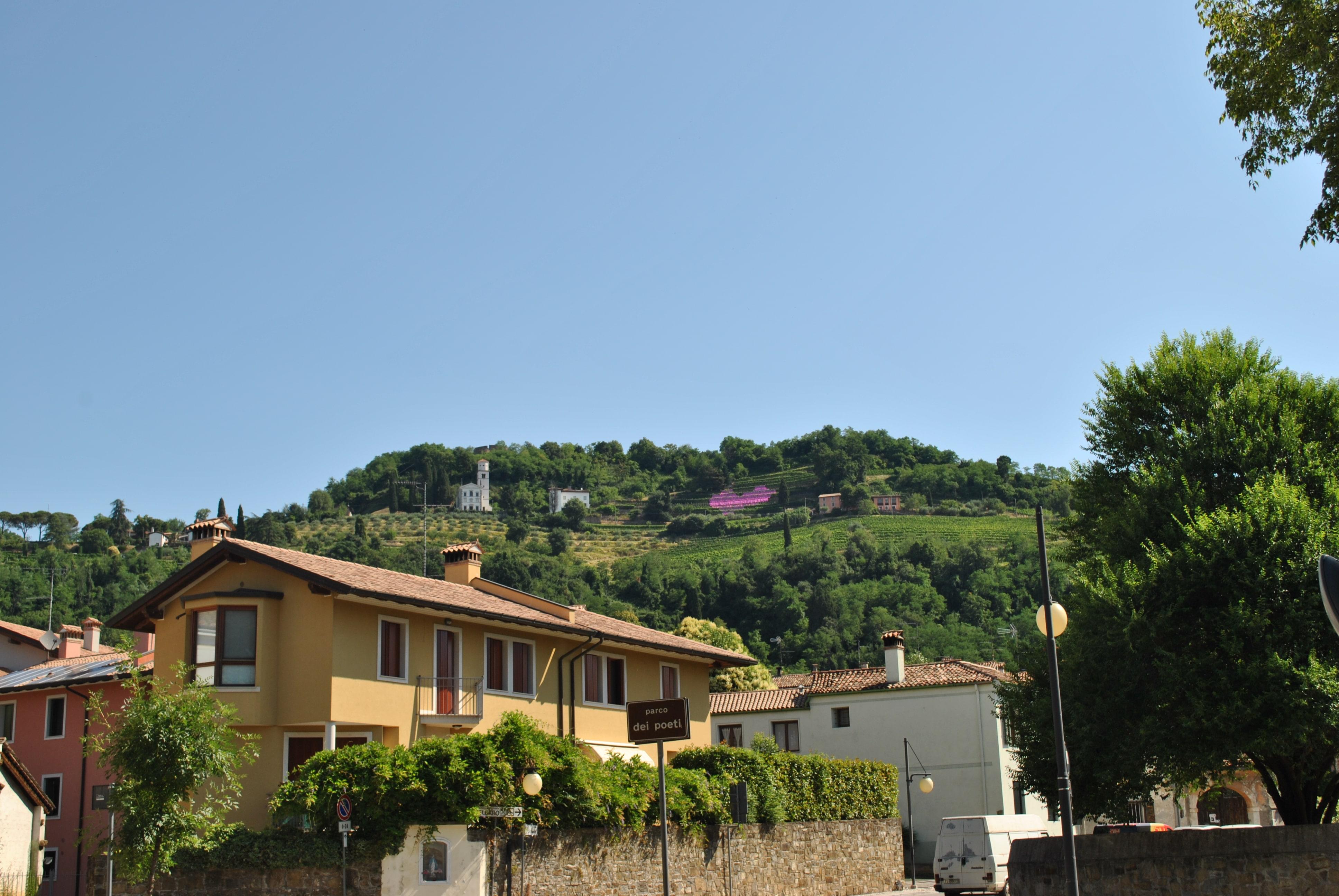 Copertina per Un cuore rosa per festeggiare il Giro femminile, conto alla rovescia a Cormons