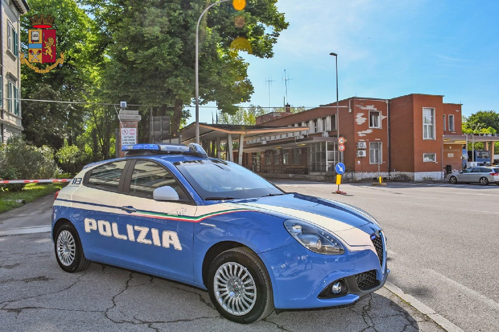 Copertina per Girava armato e pronto a scassinare, allarme per un uomo sospetto a Gorizia