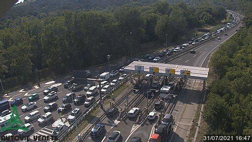 Copertina per Autostrade, fine settimana di traffico sostenuto tra turisti ed eventi sulla rete Fvg