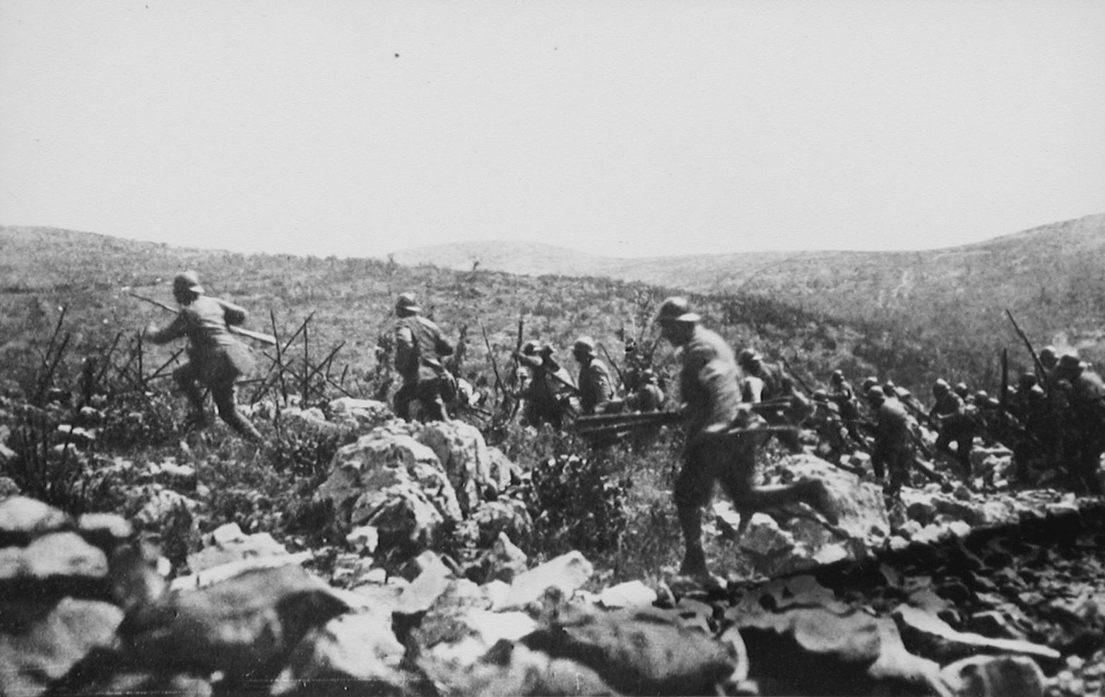 Copertina per Farra e la strage di civili durante la Grande Guerra, una ricerca nelle memorie di paese