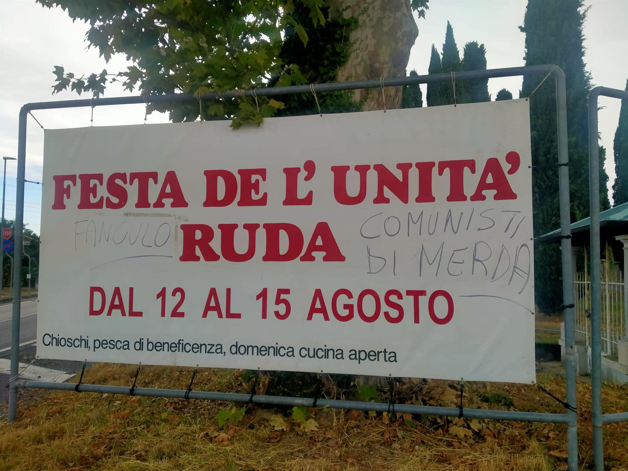 Ruda, insulti e offese sul cartellone della Festa dell'Unità