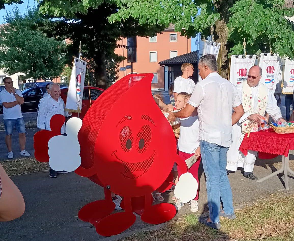Copertina per Farra dedica il suo giardino alla Fidas, si chiude la Sagra del donatore