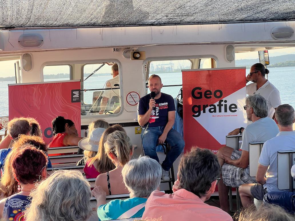 Immagine per Enrico Galiano apre Geografie Estate, 103 lettori salpano a Monfalcone 