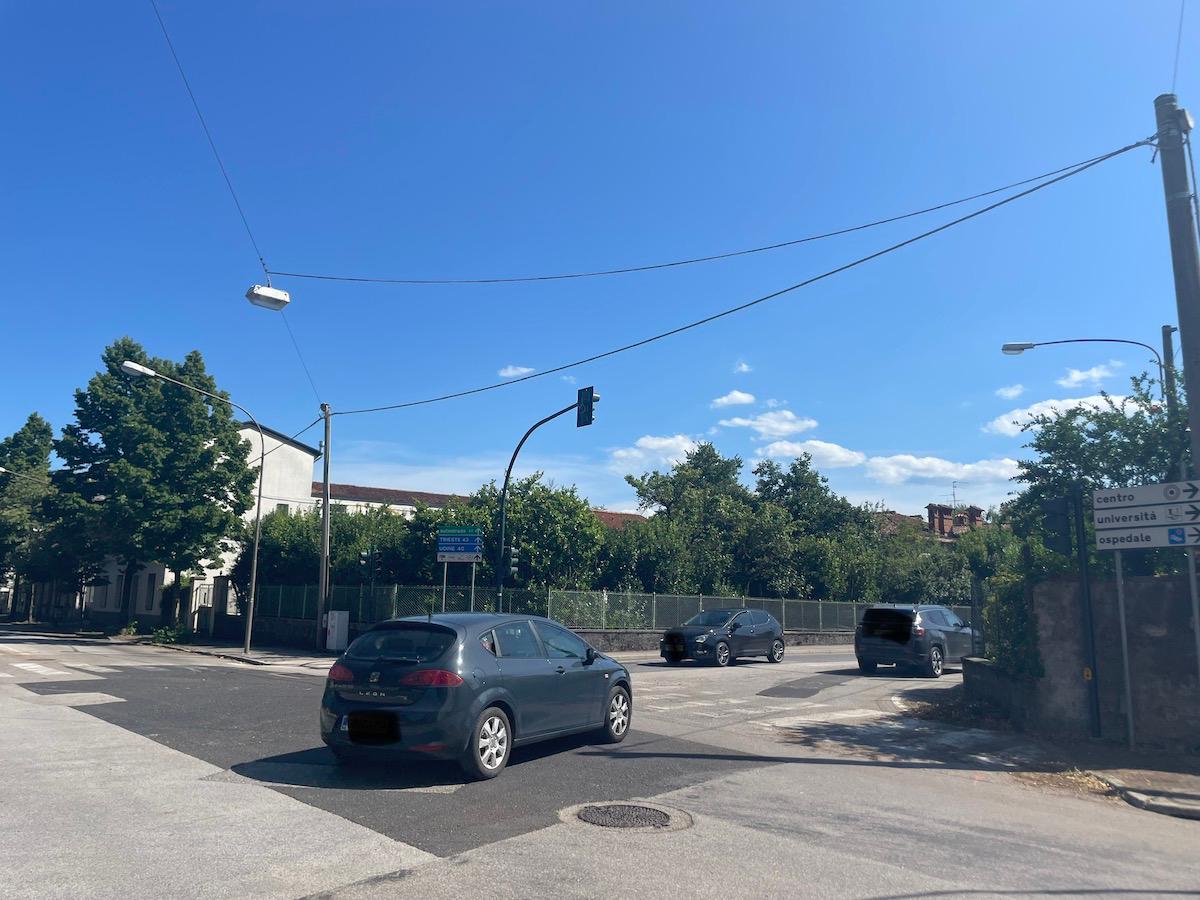 Copertina per Rimosso il senso unico in via Terza Armata, attesi nuovi lavori a Gorizia