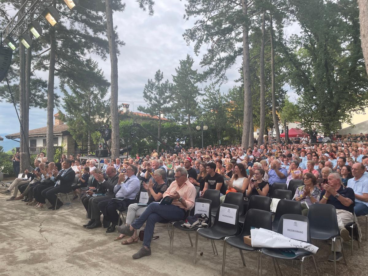 Immagine per La musica folk slovena piace ai giovani, i Gašperja Mirnika vincono il Števerjan