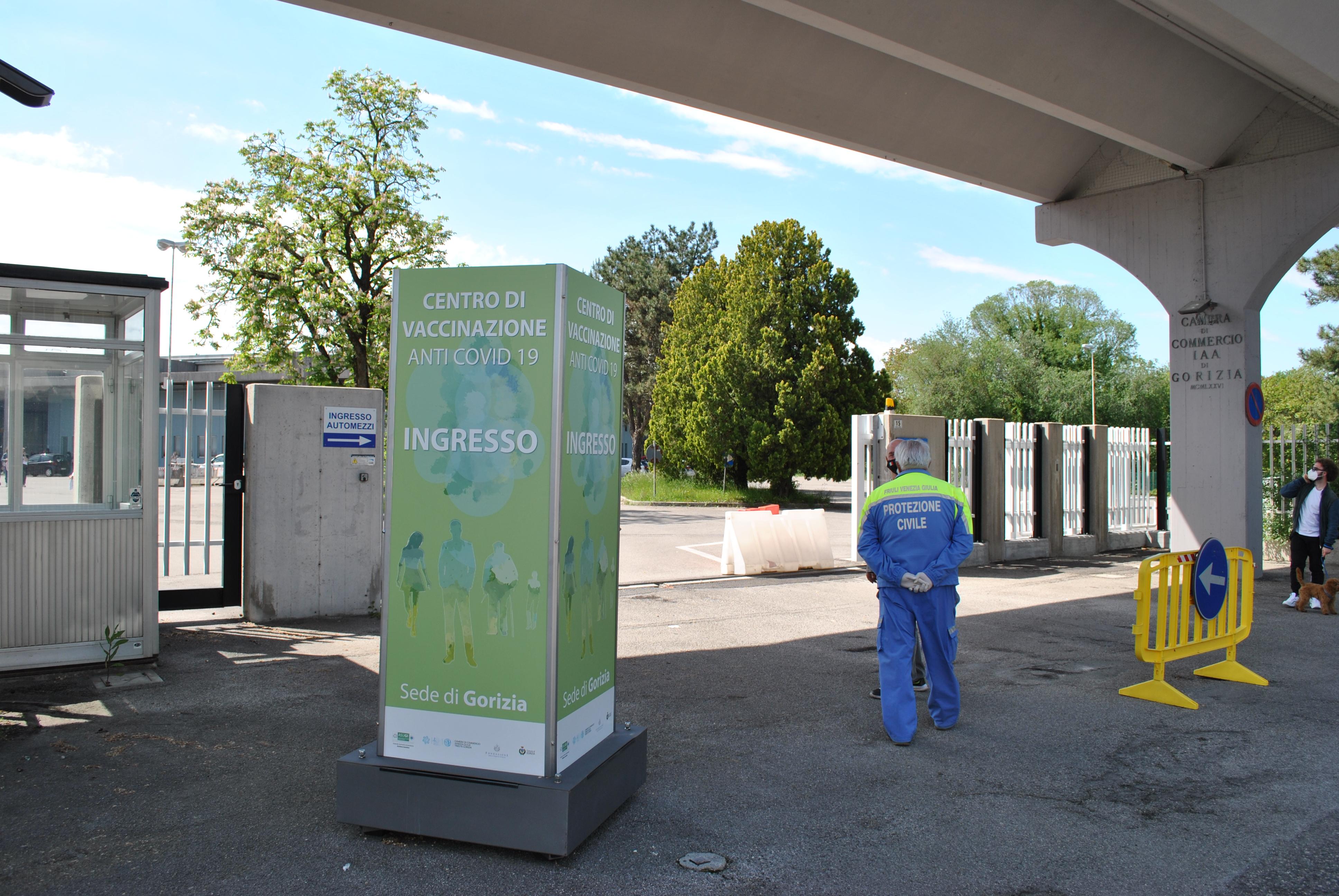 Immagine per Asugi, 5.400 vaccini al giorno tra Gorizia e Trieste entro il 10 gennaio