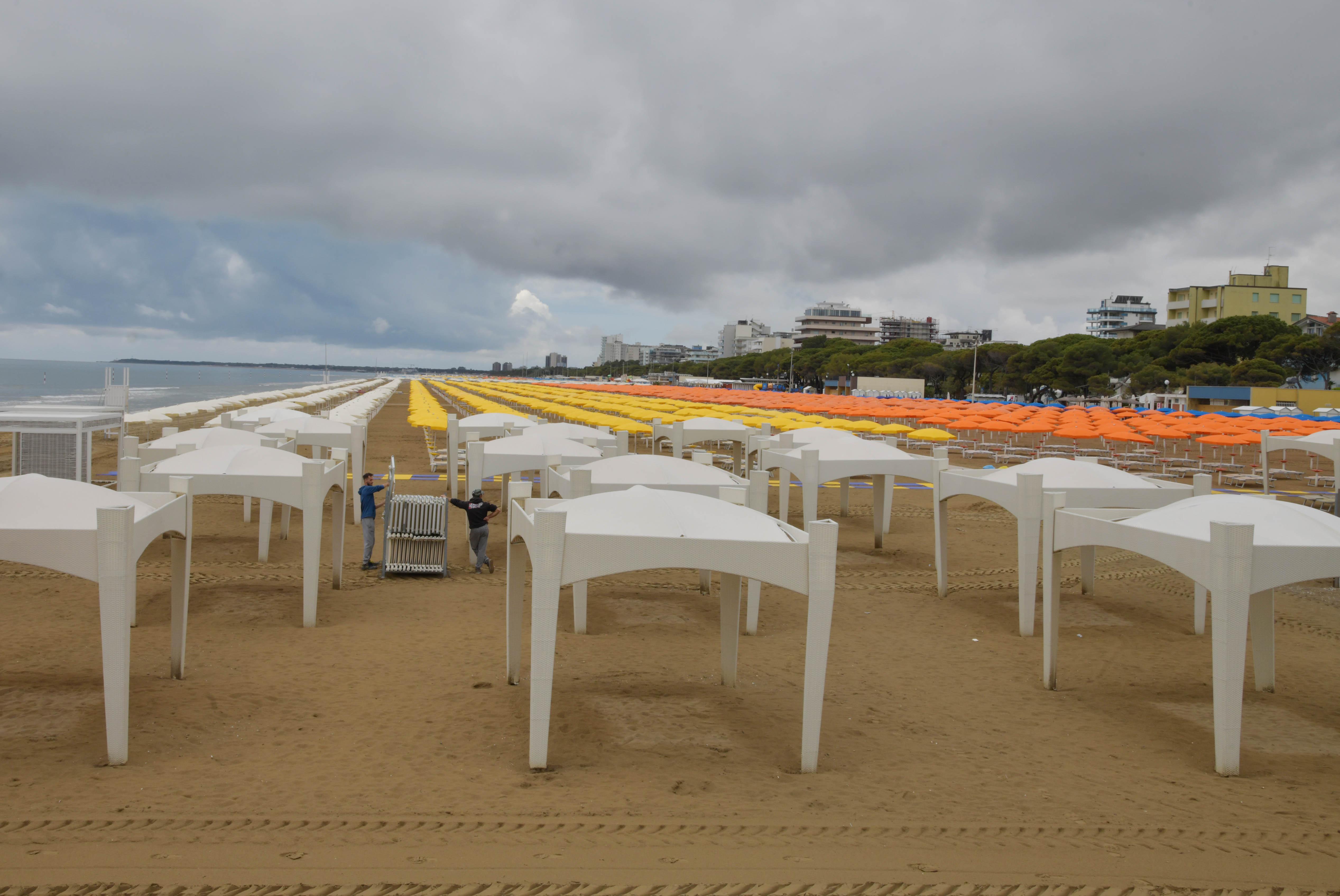 Grado e Marina Julia pronte per l'estate, ecco come accedere in spiaggia in sicurezza
