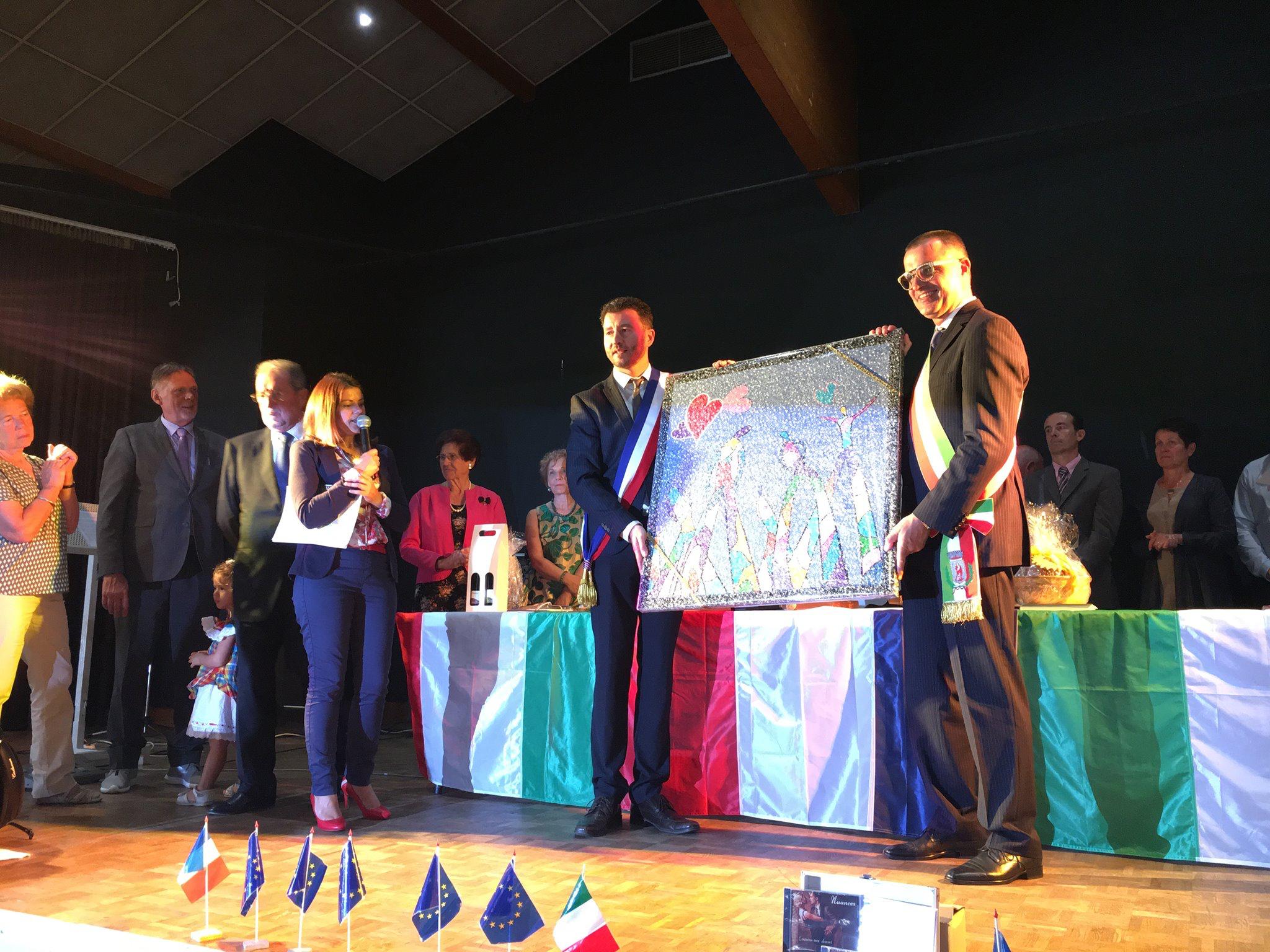 Immagine per Medea attende gli amici di Castelculier, a scuola di francese