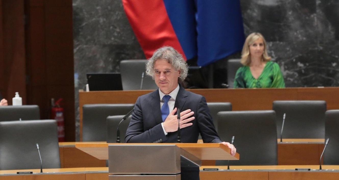 Slovenia, il Parlamento conferma Robert Golob nuovo premier 