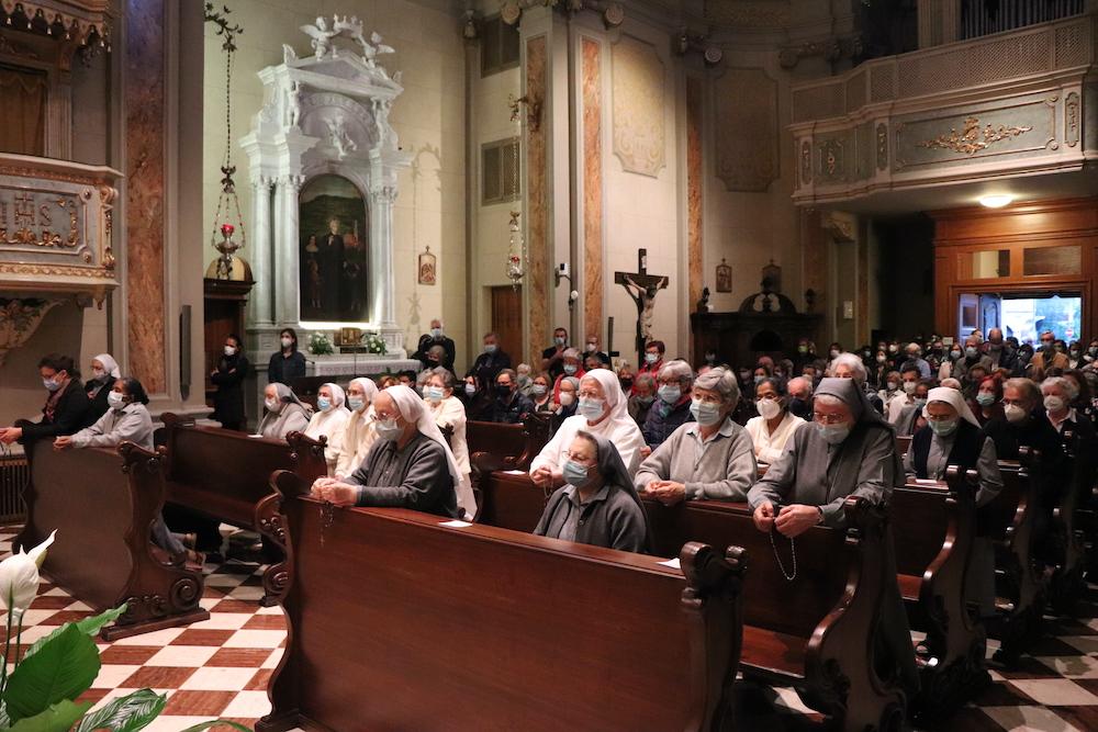 Immagine per Cormons si stringe alla sua Michela, colpita da un albero a Gorizia