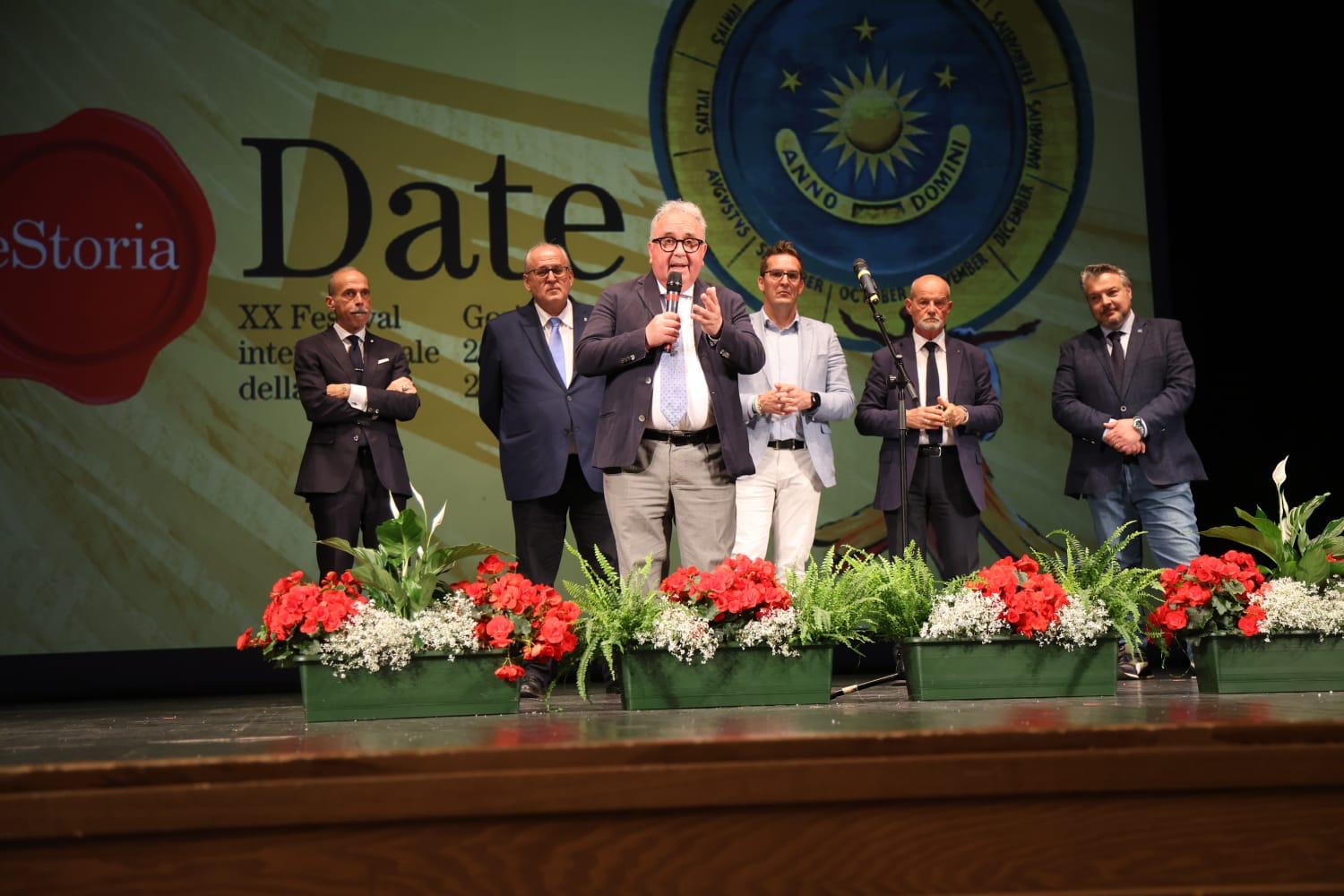 Copertina per Le Date che segnano il mondo, parte èStoria con 300 ospiti a Gorizia