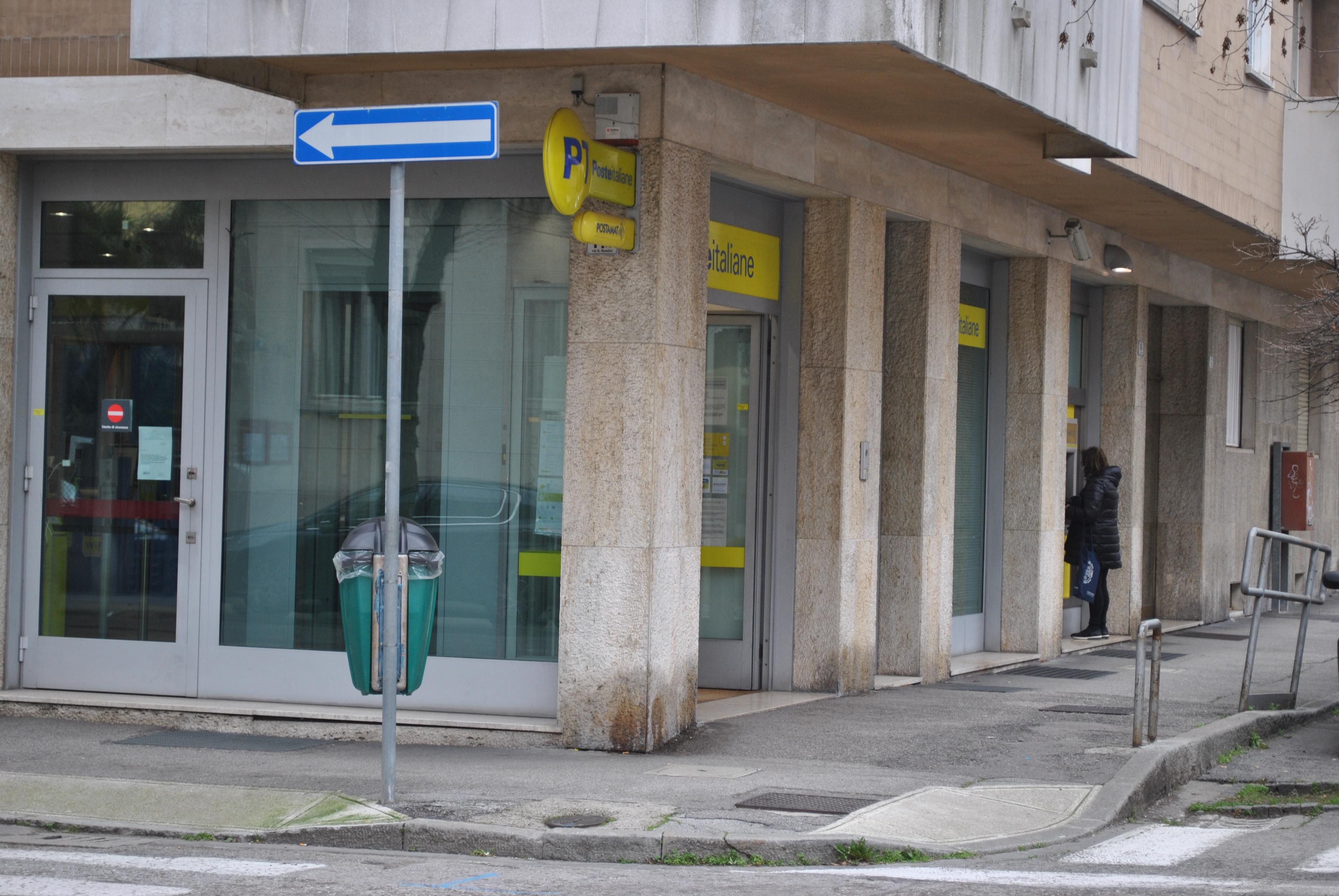 Copertina per Poste di via Rossini chiuse per lavori, uffici aperti in corso Verdi a Gorizia
