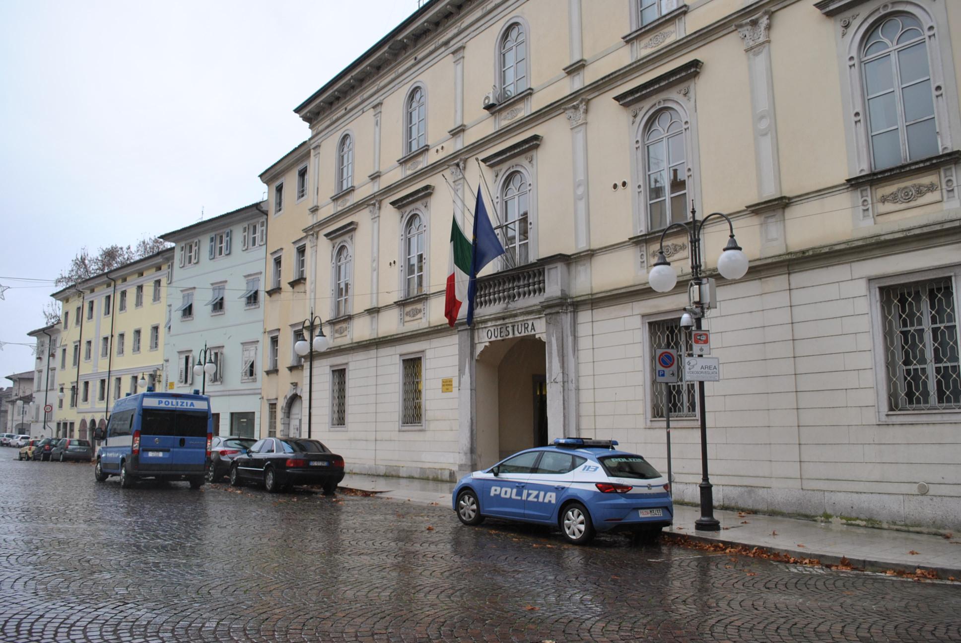 Ruba un furgone e fugge in autostrada, inseguito un 28enne ubriaco fino a Monfalcone