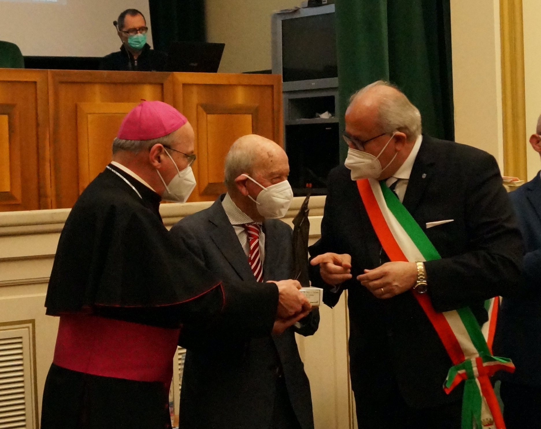 I retroscena della politica a Gorizia, il premio Santi patroni a Brancati