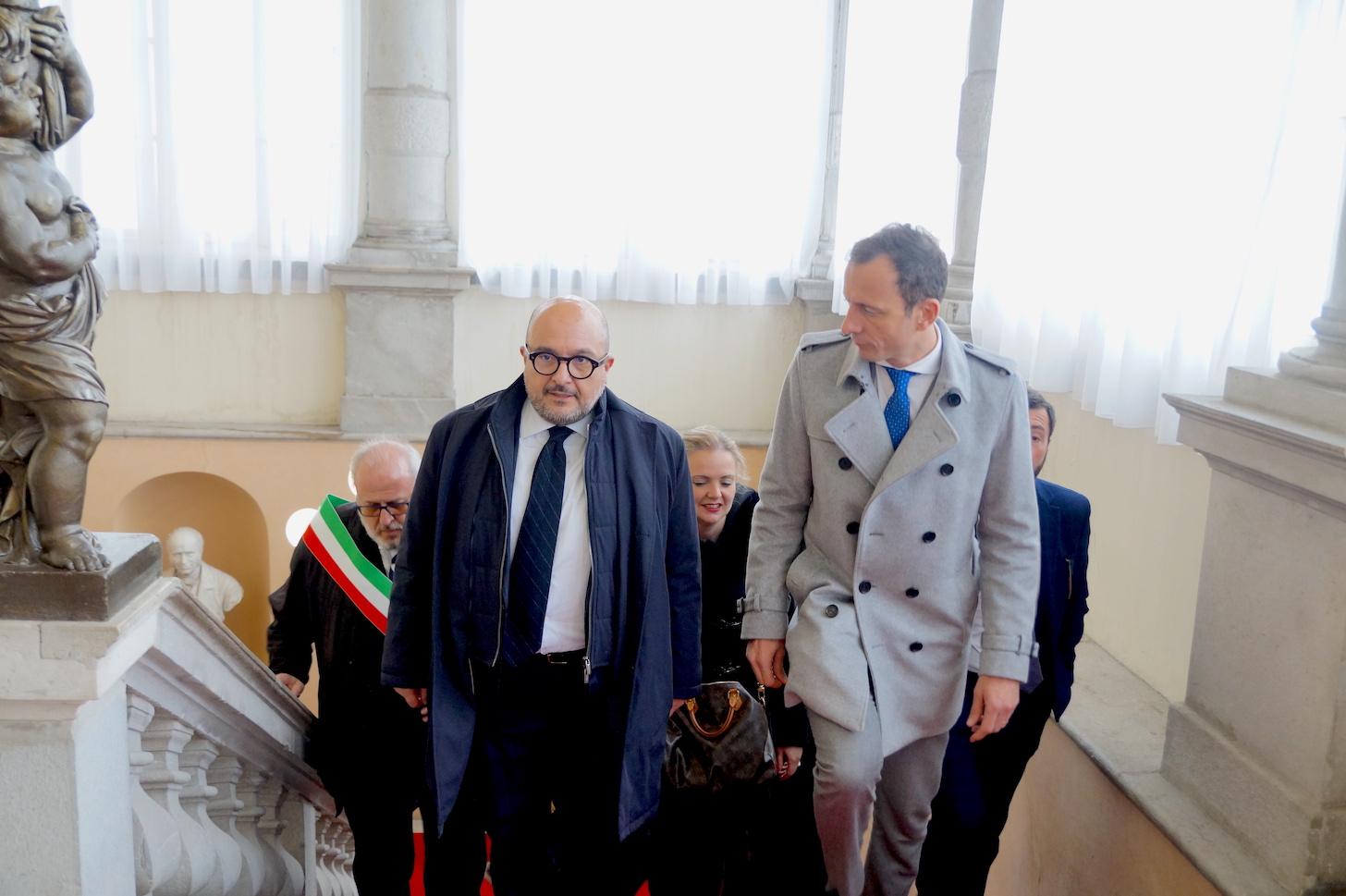 Copertina per Sangiuliano si dimette da ministro della cultura, il grazie del sindaco di Gorizia