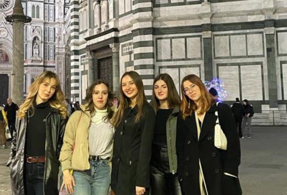 Copertina per Gorizia, cinque studentesse del liceo classico ai Colloqui fiorentini