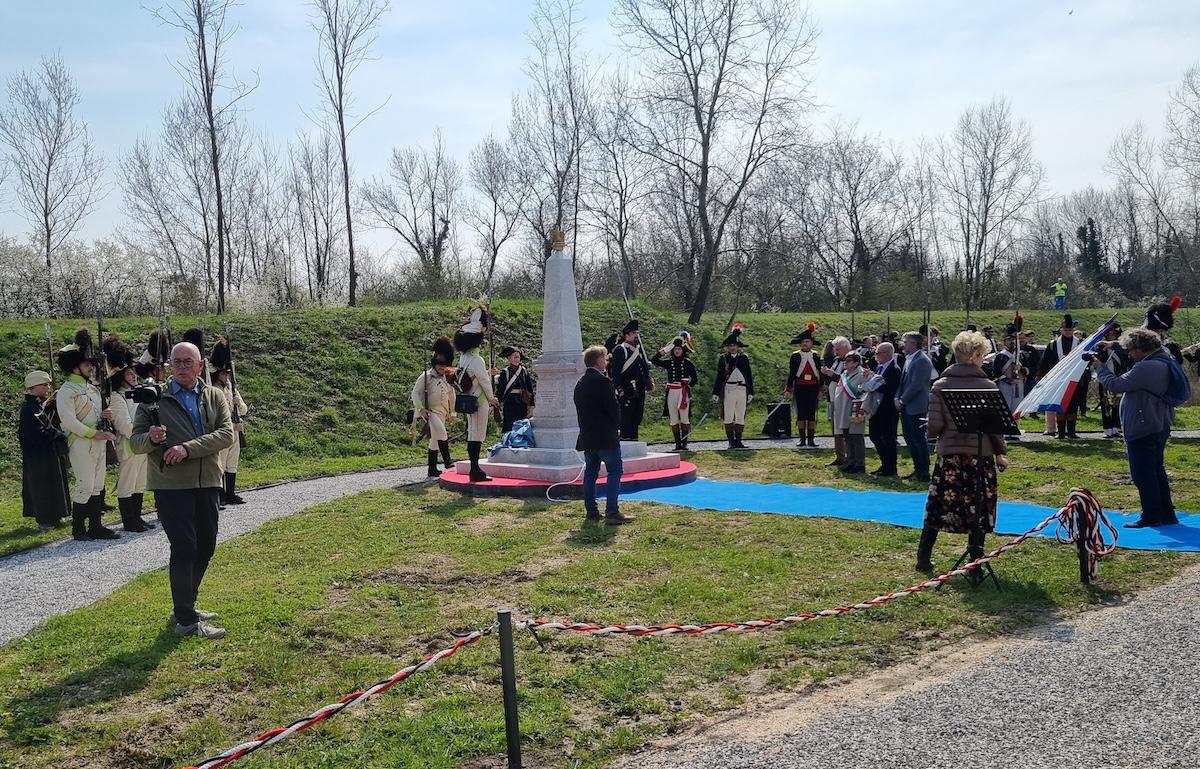 Immagine per Rievocazione e monumento, Villesse ricorda la battaglia di Napoleone