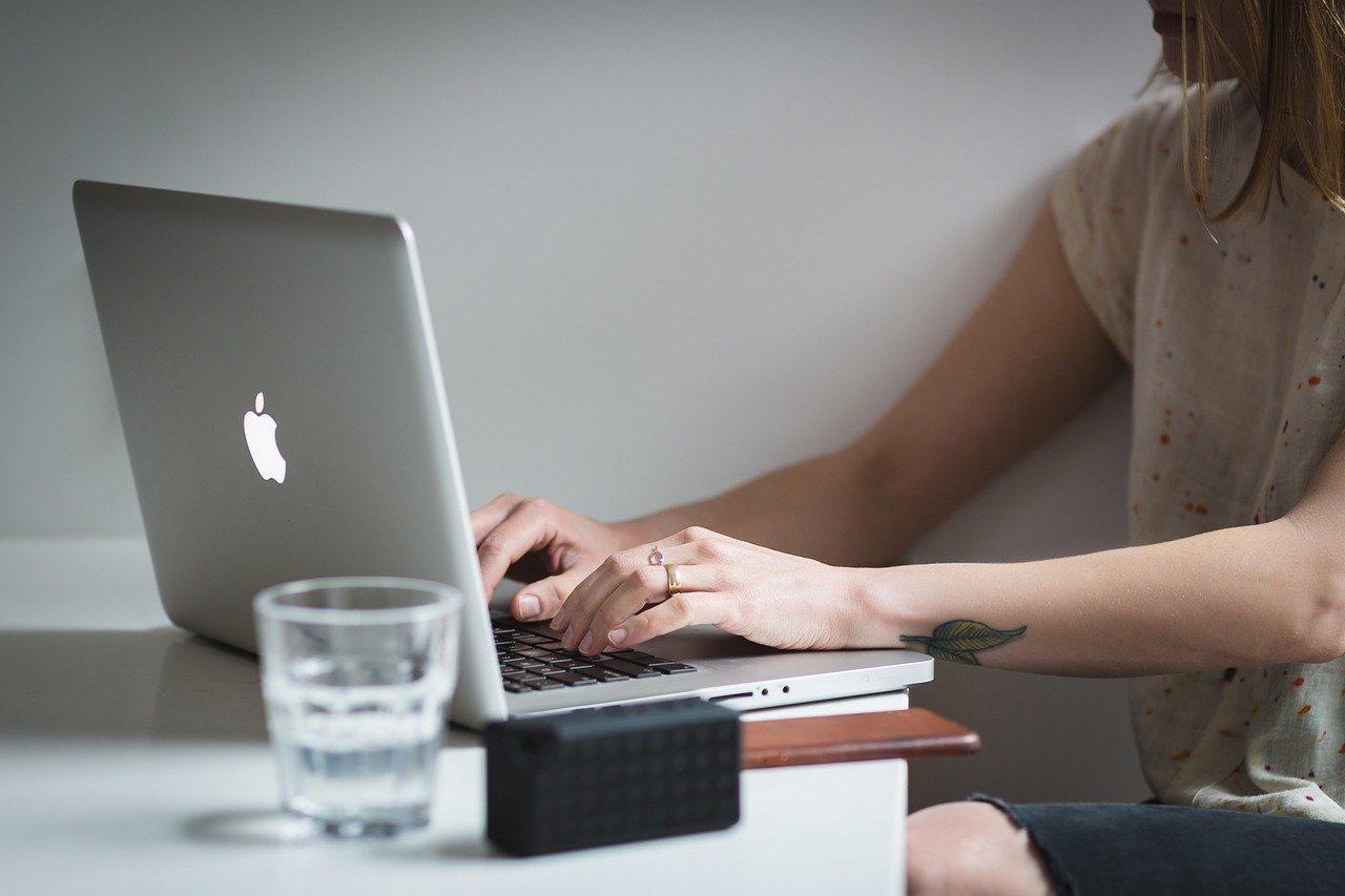 Immagine per Gorizia, sette corsi per insegnare alle donne i segreti del web