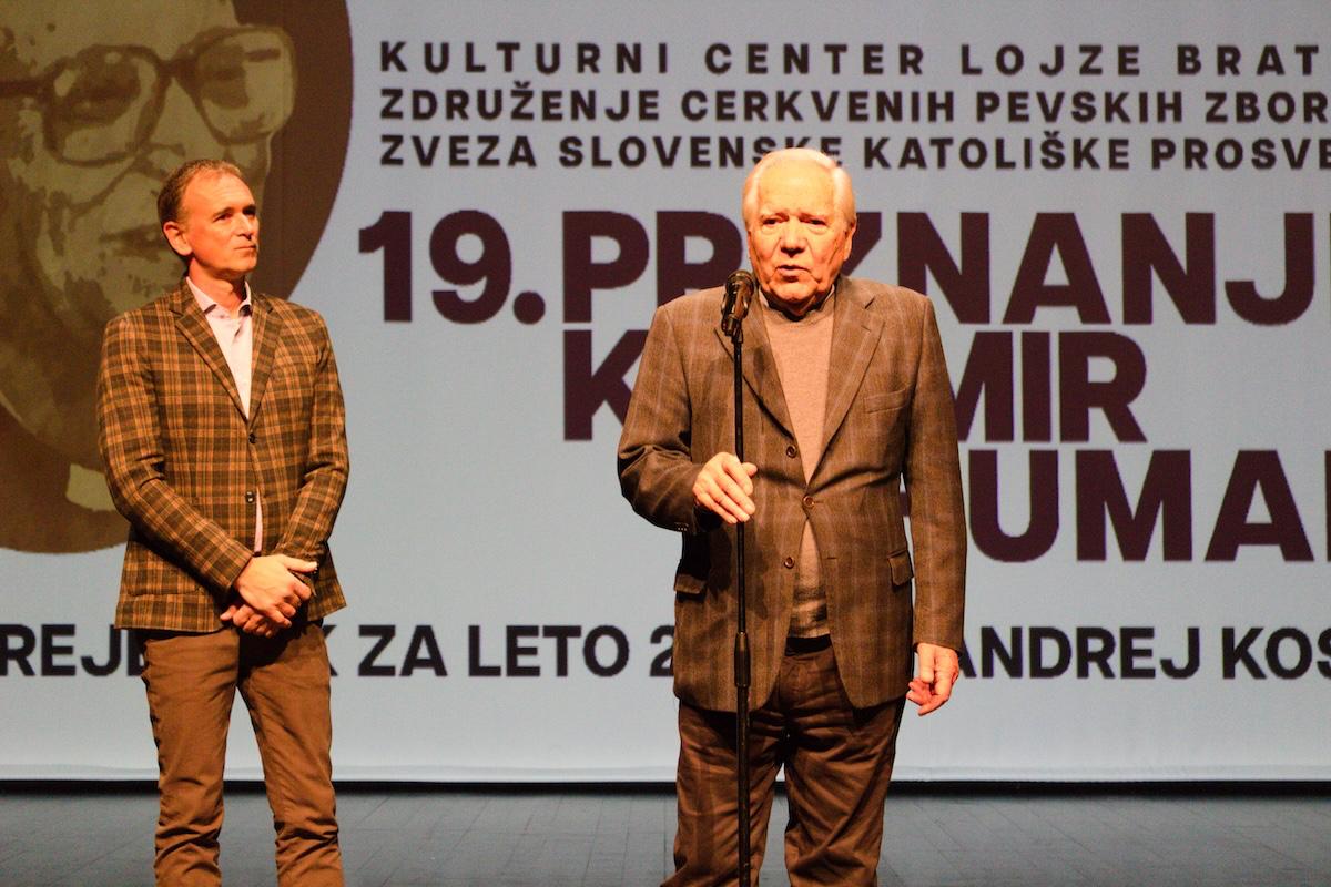 Copertina per La vita tra arte e impegno di Andrej Kosič, premio Kazimir Humar a Gorizia