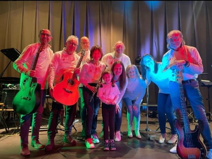 Copertina per I Trovieri sul palco a Gradisca, musica e parole per aiutare i bambini farfalla