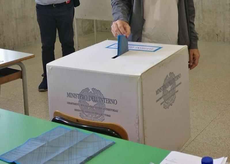 Immagine per Elezioni 2021, affluenza sotto il 40% nei comuni al voto in Fvg