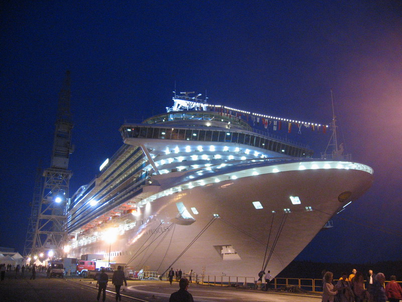 Immagine per Turismo, le navi da crociera portano a Monfalcone oltre 80mila passeggeri 