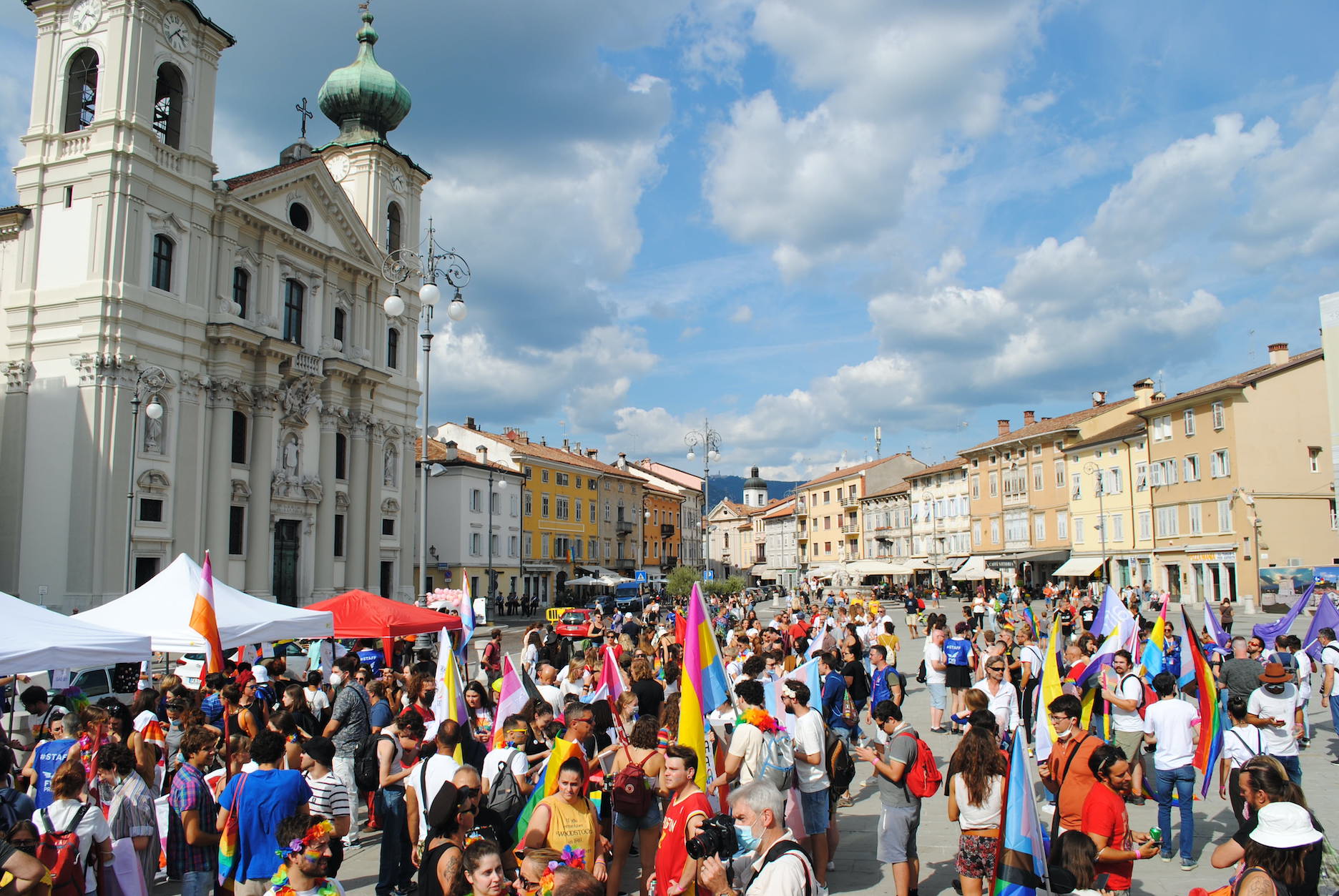 Immagine per Ragazzi in piazza al Pride di Gorizia, le storie di chi ha deciso di manifestare