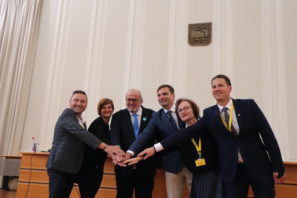 Copertina per Gorizia, le città sul confine chiamano Bruxelles: «Serve autonomia»